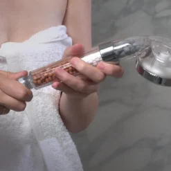 Aquadon Körperpflege & Hygiene-Shower Hero Duschkopf mit Mineralsteinen