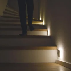 HandyLux Clevere Alltagshelfer|Beleuchtung-LightGuide Sync kabelloses Nachtlicht mit Bewegungsmelder & Funk 2+2 GRATIS