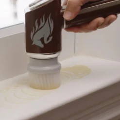 Keine Reinigung-HorsePower Scrubber Akku Rotationsbürste
