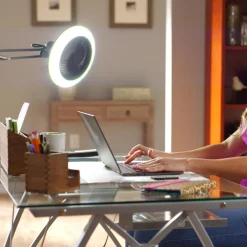 Livington Beleuchtung-Breeze Brite Ventilator mit LED-Licht