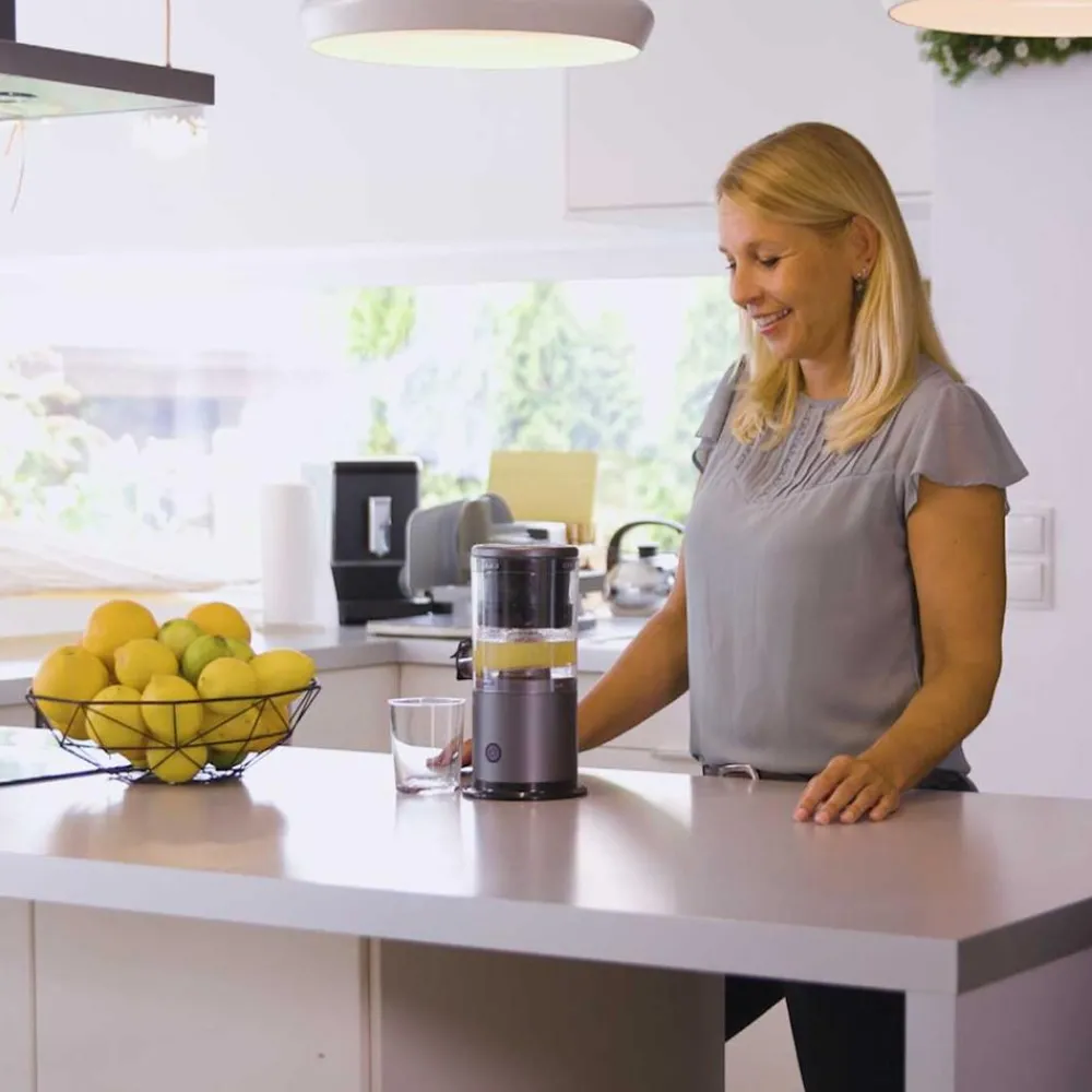 Livington Küchengeräte-JuiceBoost Entsafter Sparset inkl. Harry Blackstone AirBlade Messerset & Rezeptheft GRATIS