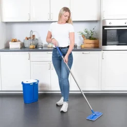 Livington Reinigung-Touchless Mop Bodenwischer mit Auswringfunktion inkl. Mikrofaser-Pad