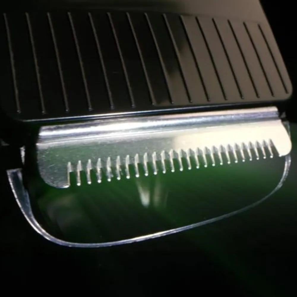 Sonstiges Körperpflege & Hygiene-Remington CleanCut Vakuum-Trimmer & -Rasierer