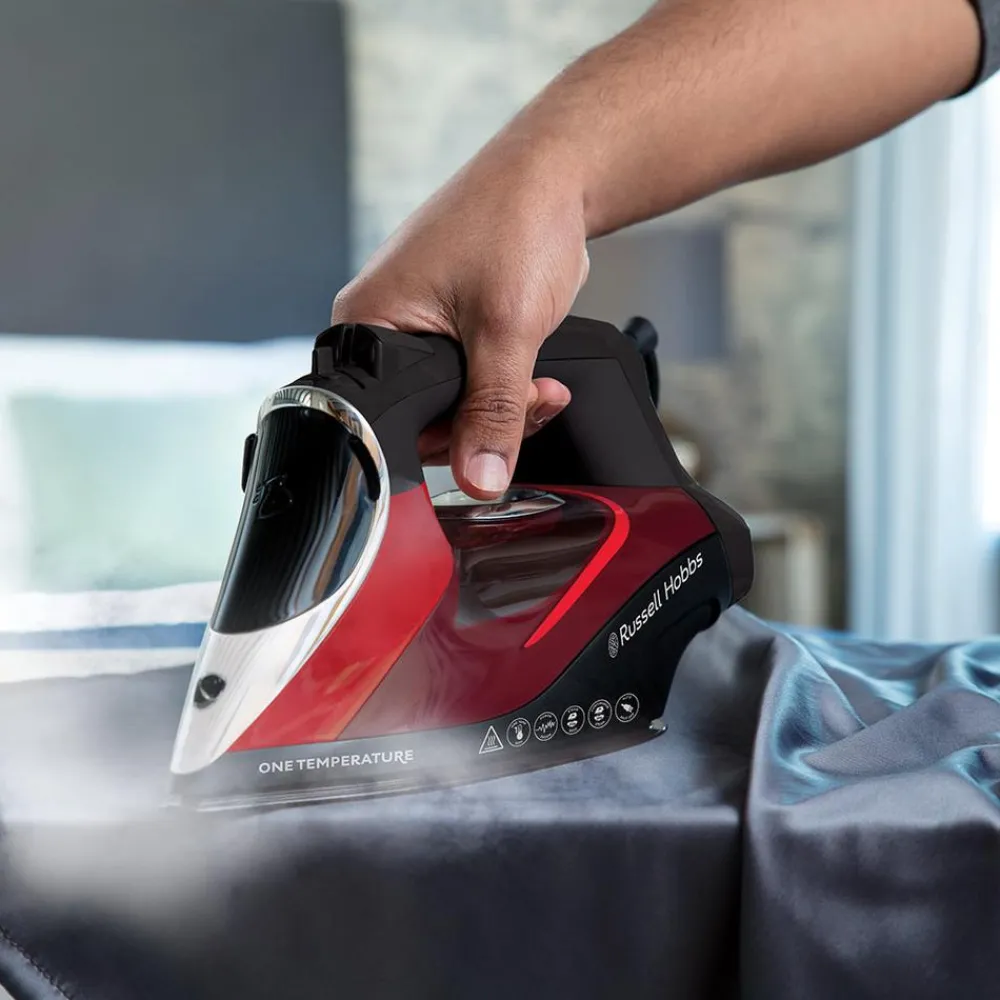 Sonstiges Smarte Haushaltshelfer-Russell Hobbs One Temperature Iron Universal-Dampfbügeleisen
